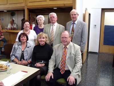 v.l. Rita Hirsch, Rosina Melzer, Renate Severin, Marina Stieldorf, Franz Schmitz, Jürgen Lehnigk-Emden und Matthias Seve
