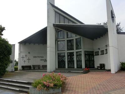 Die Einsegnungshalle auf dem Ochtendunger Friedhof ist für viele Beerdigungen zu klein